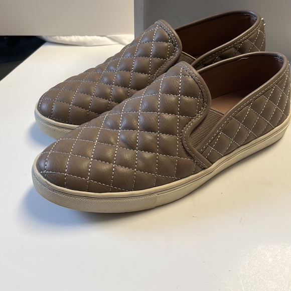 💥Steve Madden Brown gray color - Picture 2 of 8